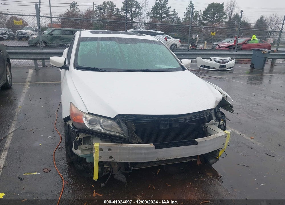 2013 ACURA ILX 2.0L VIN: 19VDE1F72DE009804