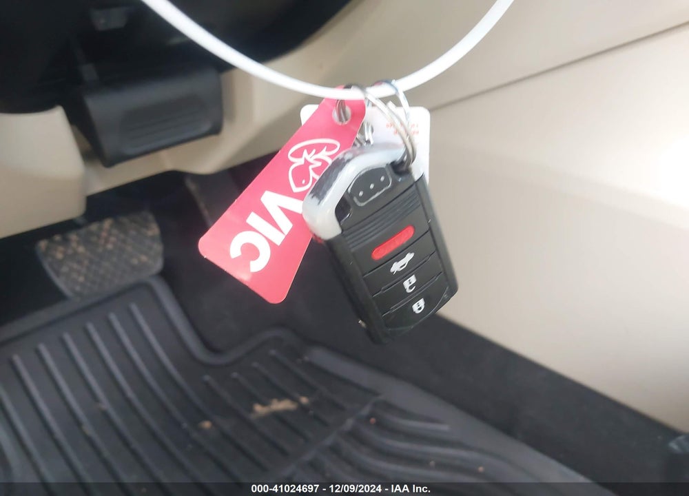 2013 ACURA ILX 2.0L VIN: 19VDE1F72DE009804