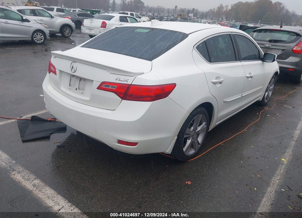 2013 ACURA ILX 2.0L VIN: 19VDE1F72DE009804