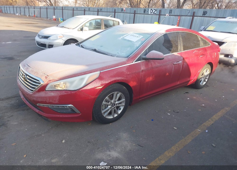 2015 HYUNDAI SONATA SE VIN: 5NPE24AF9FH001721