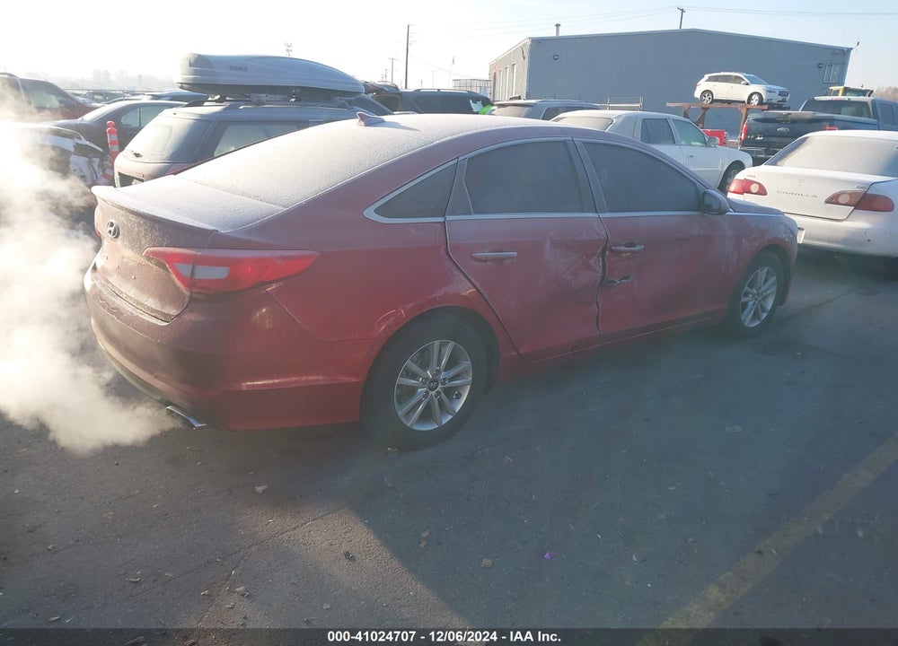 2015 HYUNDAI SONATA SE VIN: 5NPE24AF9FH001721