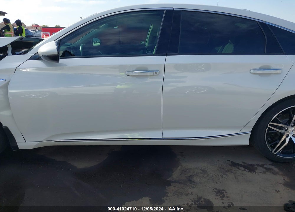 2021 HONDA ACCORD HYBRID TOURING VIN: 1HGCV3F90MA002211