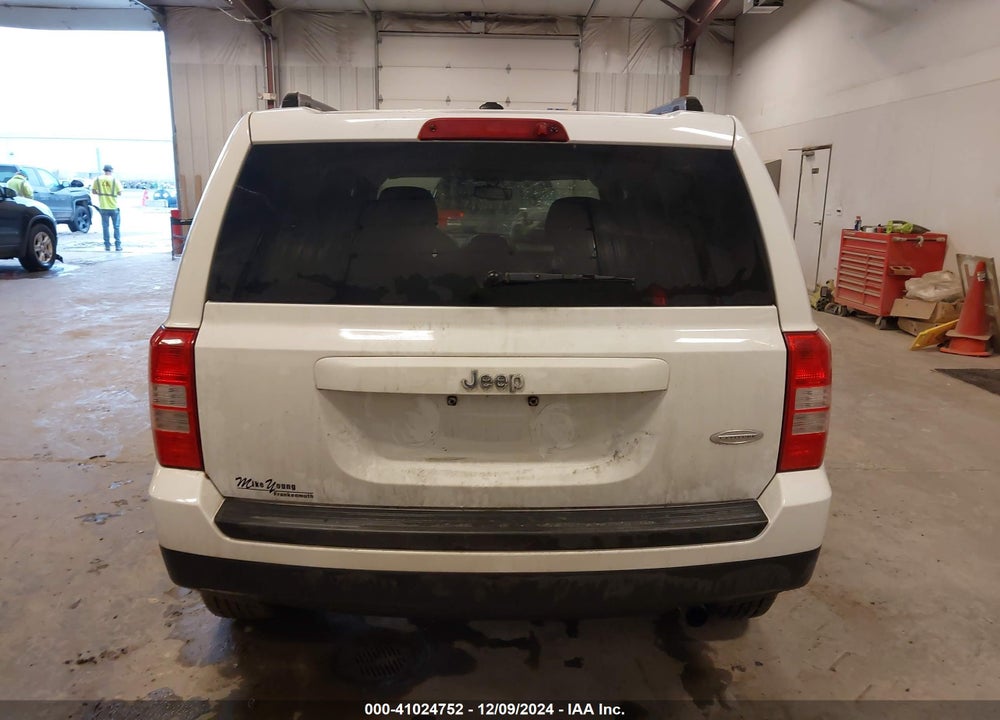 2016 JEEP PATRIOT LATITUDE VIN: 1C4NJPFB2GD620887