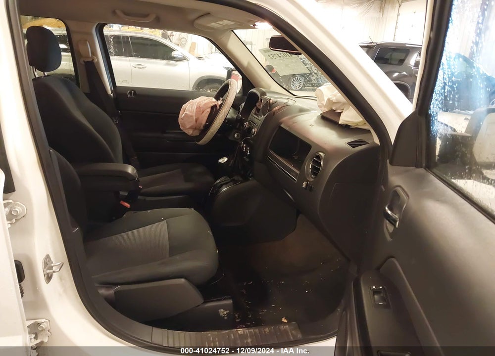 2016 JEEP PATRIOT LATITUDE VIN: 1C4NJPFB2GD620887