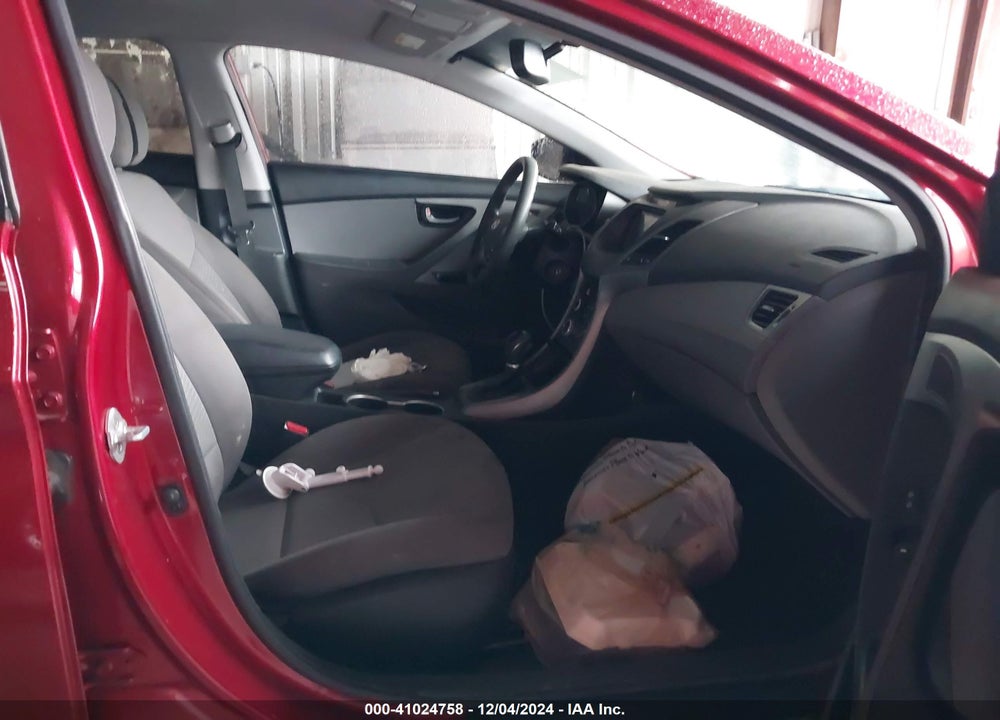 2015 HYUNDAI ELANTRA SE VIN: 5NPDH4AE3FH547254