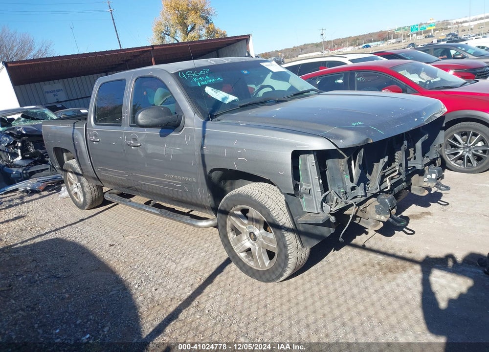 2008 CHEVROLET SILVERADO 1500 LT1 VIN: 2GCEC13J981216064