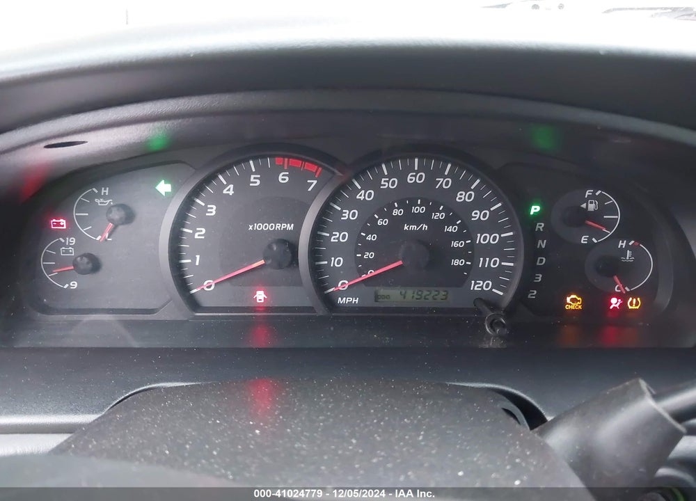 2005 TOYOTA TUNDRA SR5 V8 VIN: 5TBET34145S485340