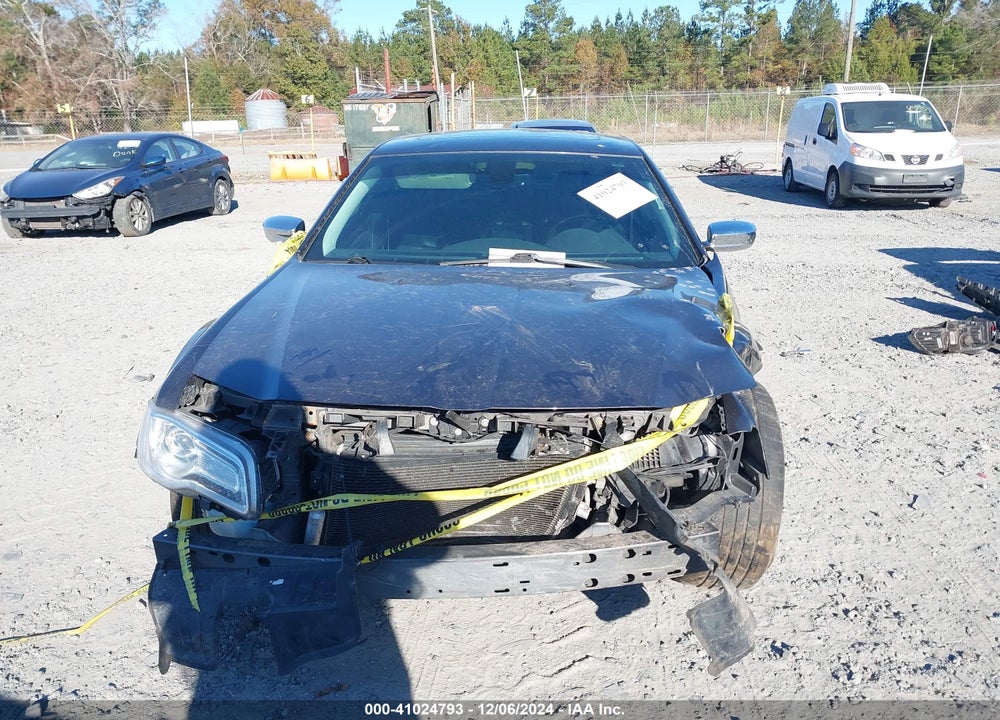 2015 CHRYSLER 300C VIN: 2C3CCAEG1FH818829