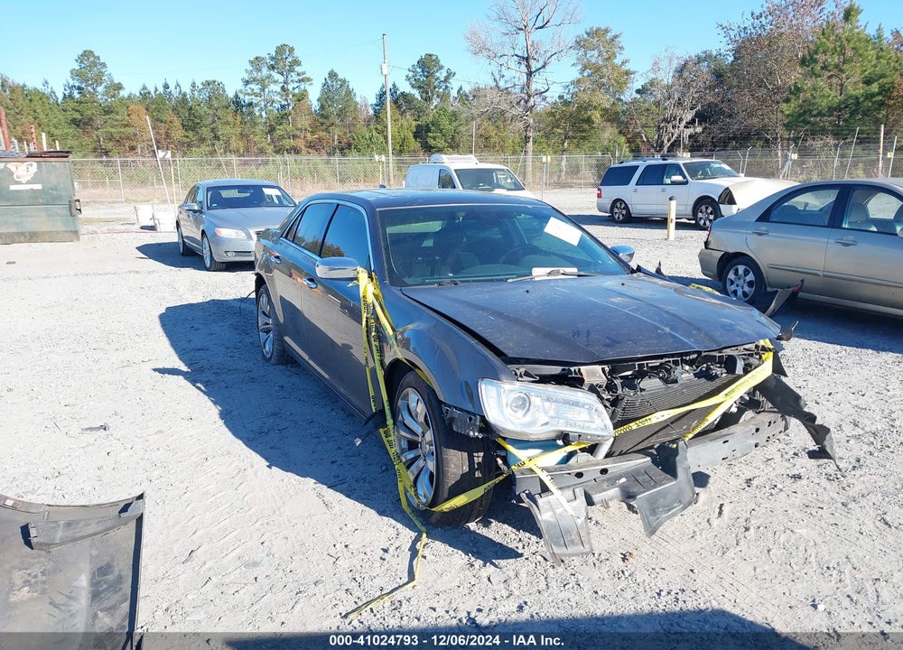 2015 CHRYSLER 300C VIN: 2C3CCAEG1FH818829