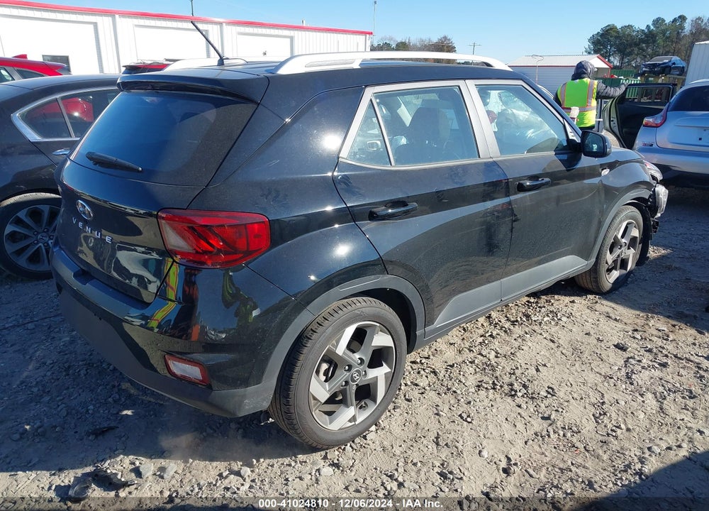 2023 HYUNDAI VENUE SEL VIN: KMHRC8A39PU211735