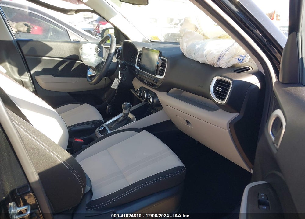 2023 HYUNDAI VENUE SEL VIN: KMHRC8A39PU211735