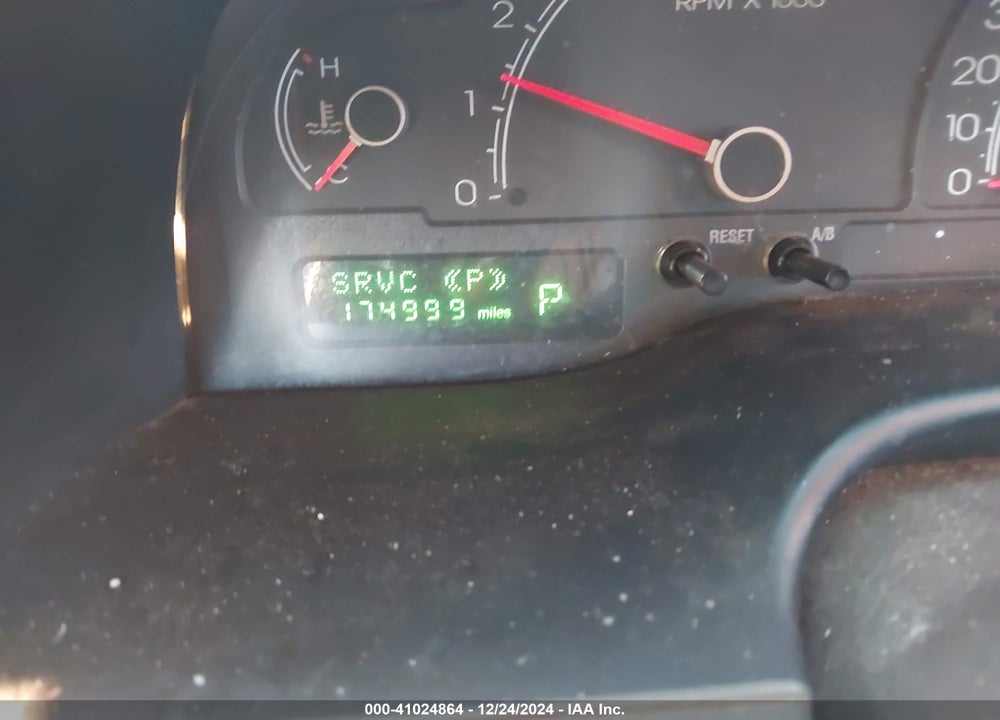 2005 LINCOLN LS V6 VIN: 1LNHM86S85Y621022