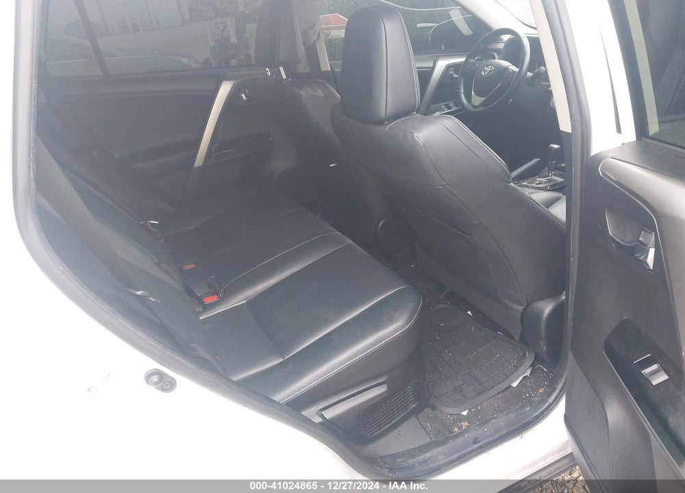2016 TOYOTA RAV4 HYBRID LIMITED VIN: JTMDJREV9GD043262