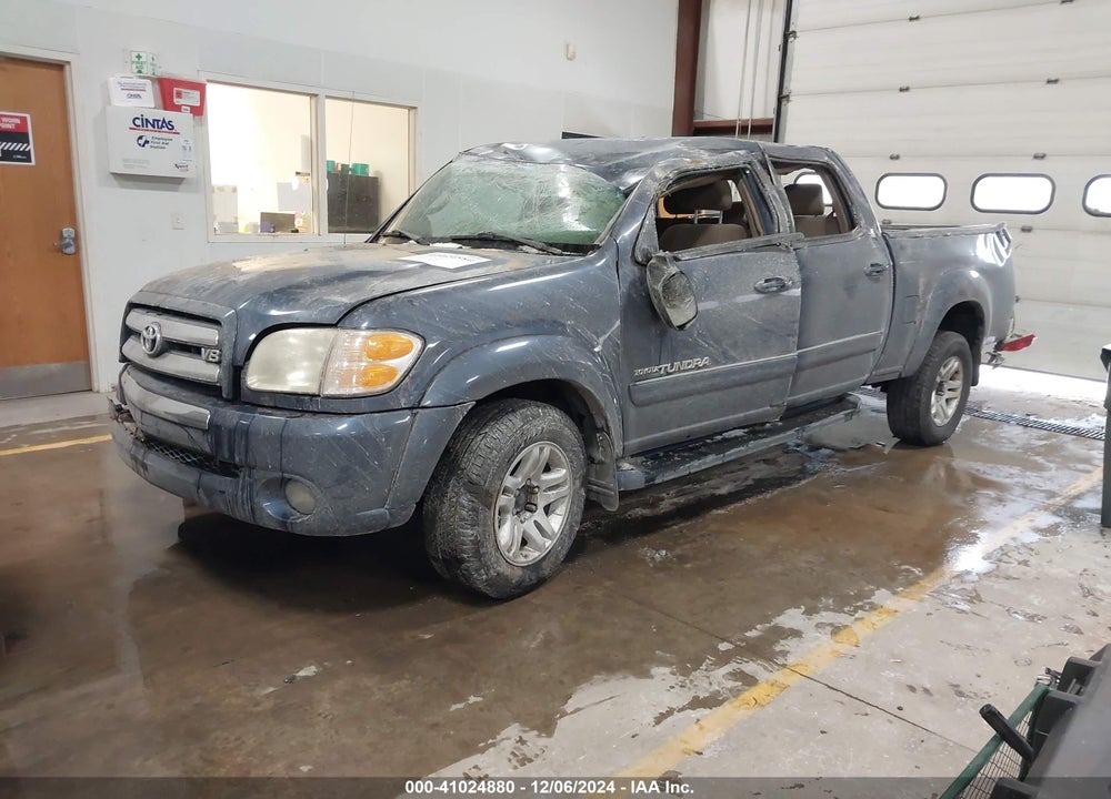 2004 TOYOTA TUNDRA SR5 V8 VIN: 5TBDT44144S458784
