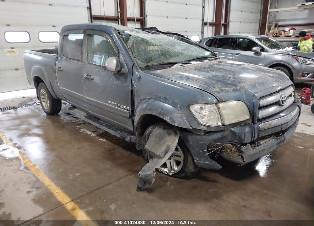 2004 TOYOTA TUNDRA SR5 V8 VIN: 5TBDT44144S458784