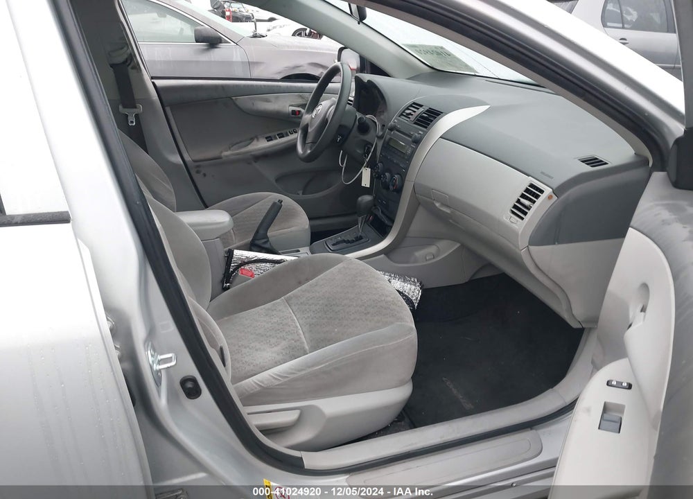 2009 TOYOTA COROLLA LE VIN: JTDBL40E999028407