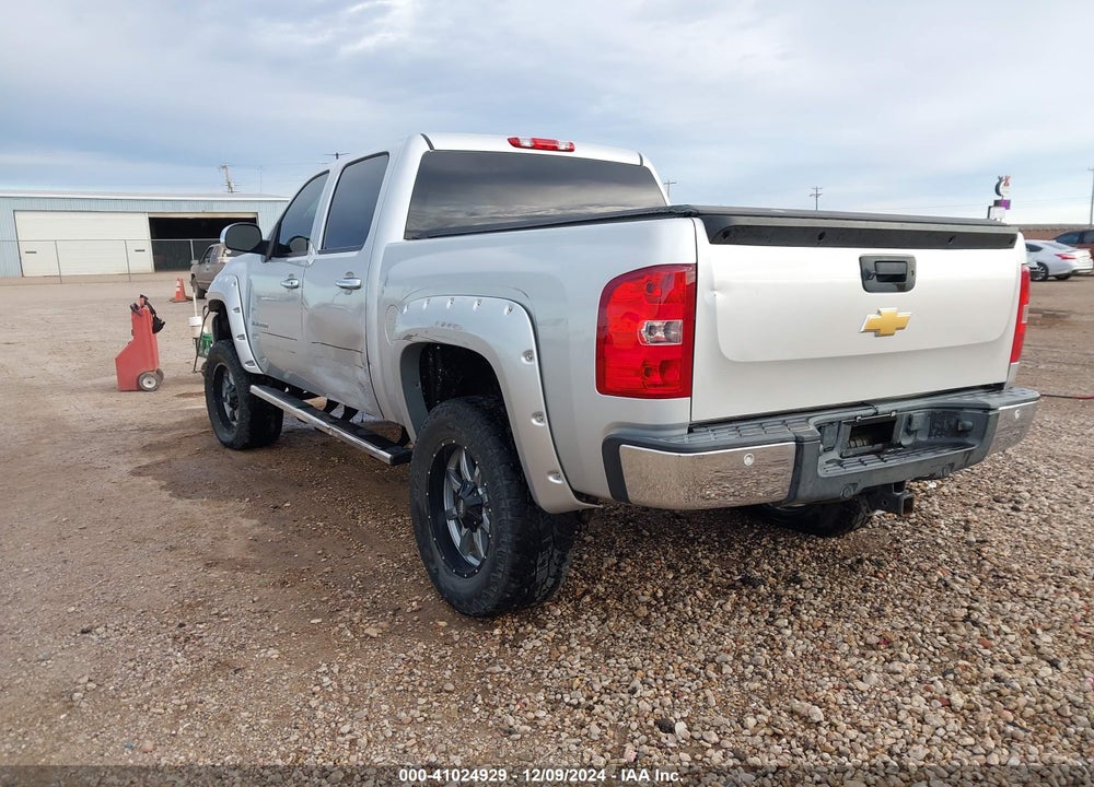 2013 CHEVROLET SILVERADO 1500 LT VIN: 3GCPKSE71DG138738