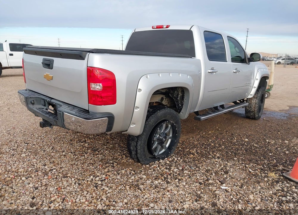 2013 CHEVROLET SILVERADO 1500 LT VIN: 3GCPKSE71DG138738