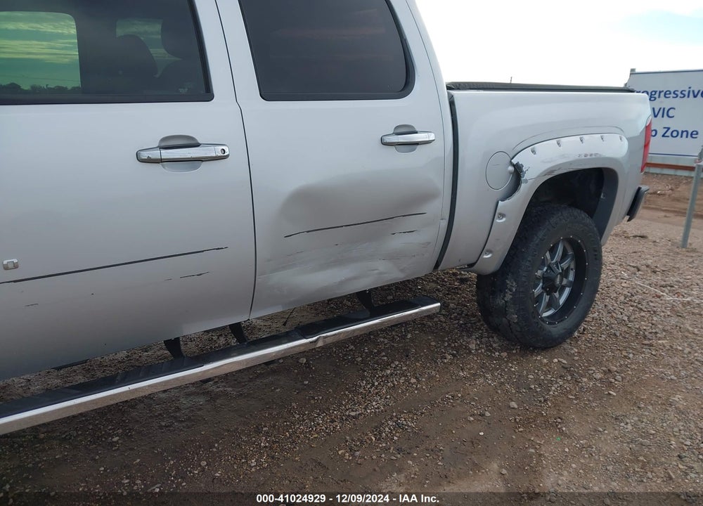 2013 CHEVROLET SILVERADO 1500 LT VIN: 3GCPKSE71DG138738