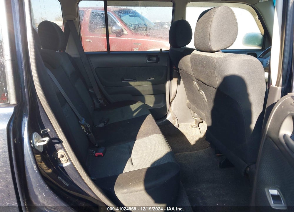 2006 SCION XB VIN: JTLKT324164104813
