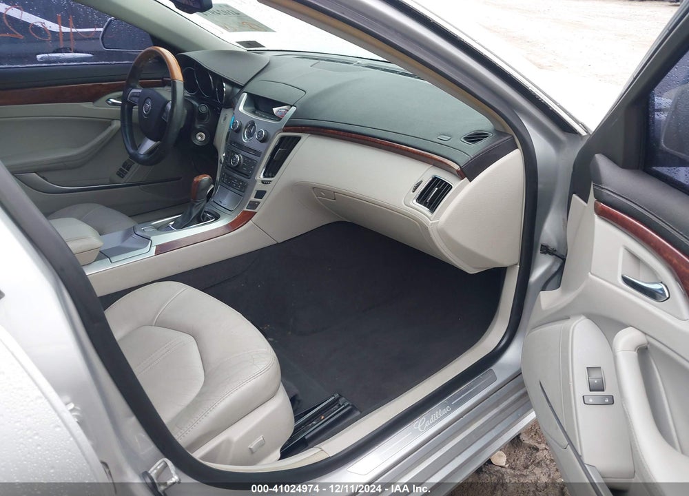 2011 CADILLAC CTS VIN: 1G6DG5EY1B0144056