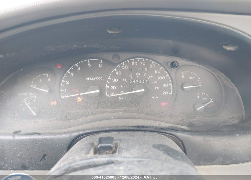 1999 FORD RANGER XLT VIN: 1FTZR15X2XTA94528