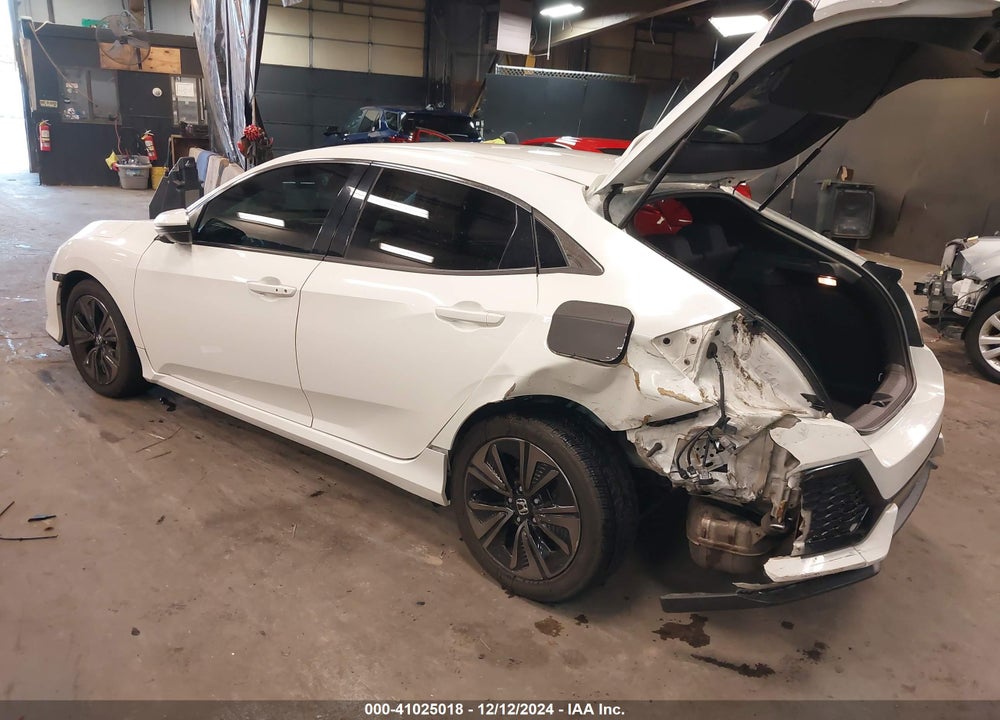 2017 HONDA CIVIC EX VIN: SHHFK7H5XHU414458