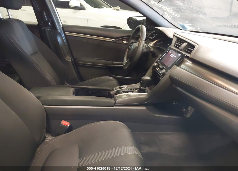 2017 HONDA CIVIC EX VIN: SHHFK7H5XHU414458