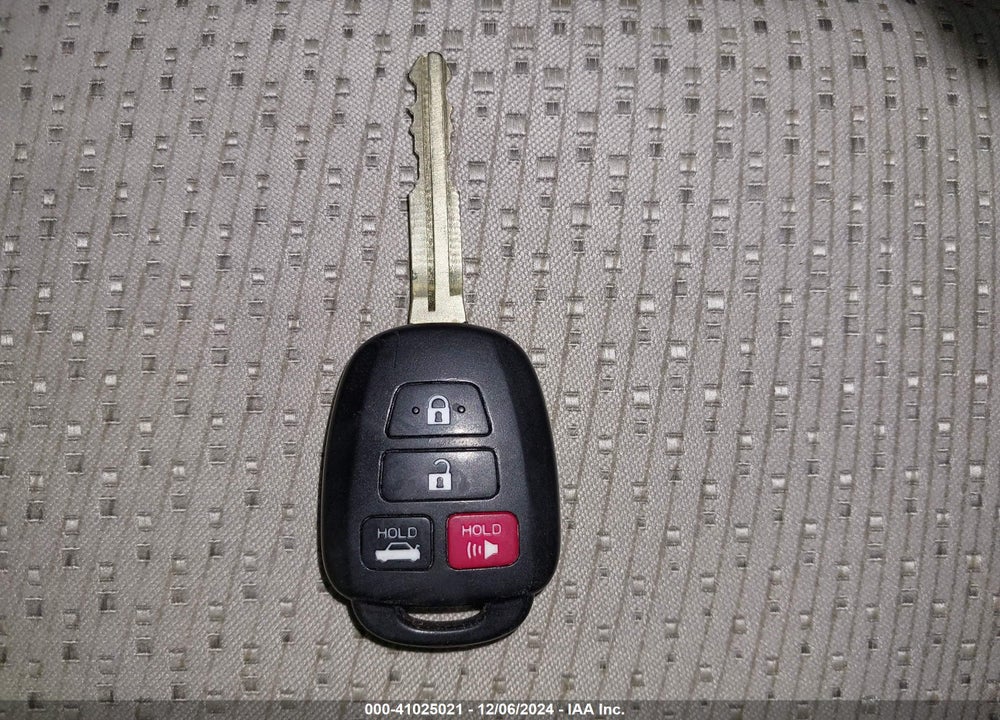 2013 TOYOTA CAMRY LE VIN: 4T4BF1FK0DR319016