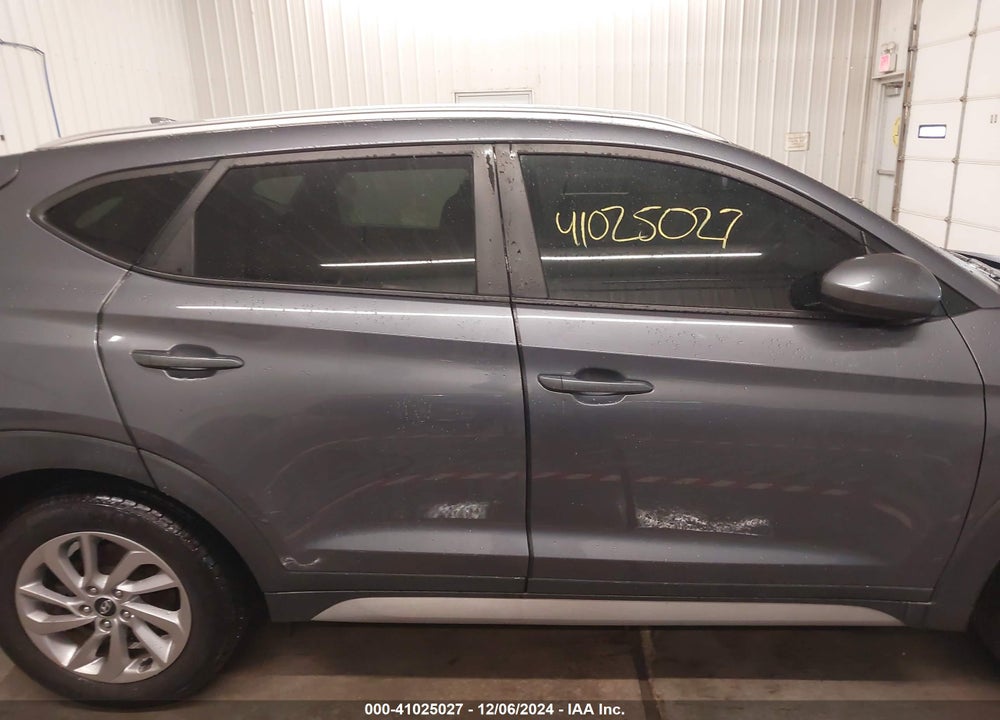 2018 HYUNDAI TUCSON SEL VIN: KM8J33A41JU599141