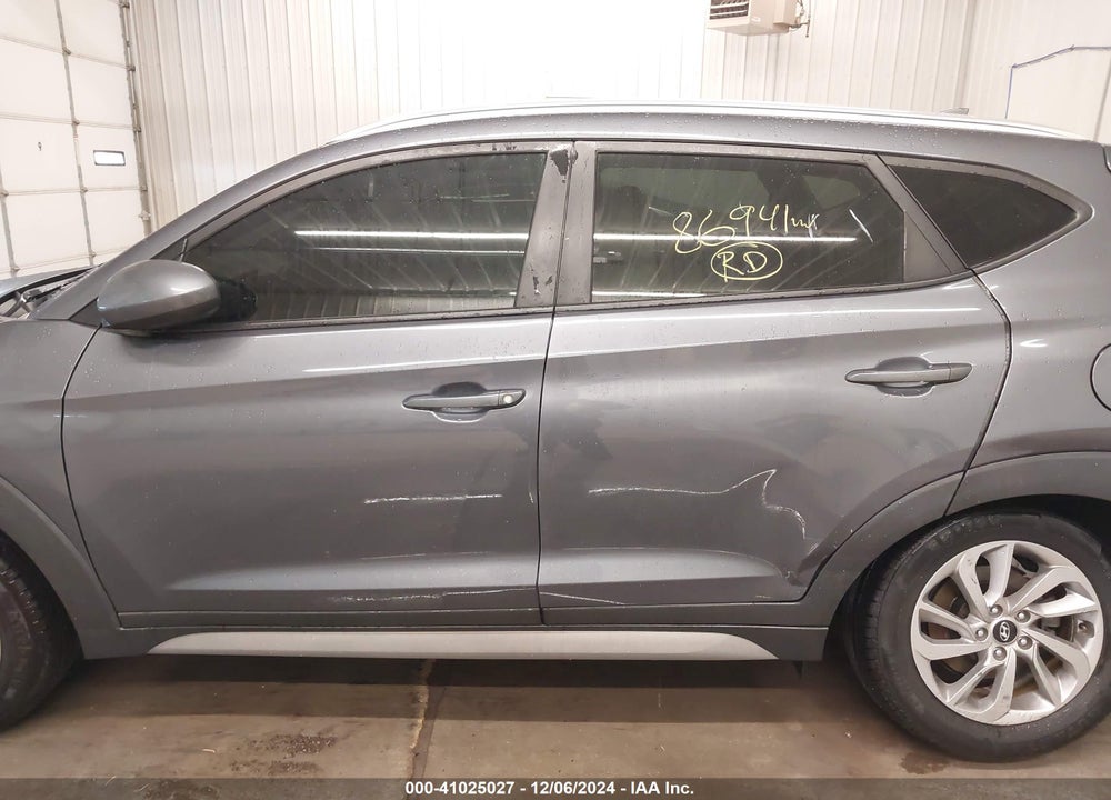 2018 HYUNDAI TUCSON SEL VIN: KM8J33A41JU599141
