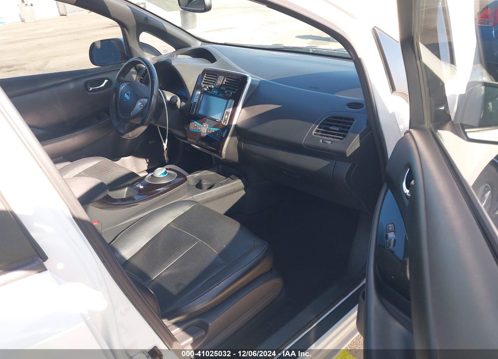 2013 NISSAN LEAF SL VIN: 1N4AZ0CPXDC415310