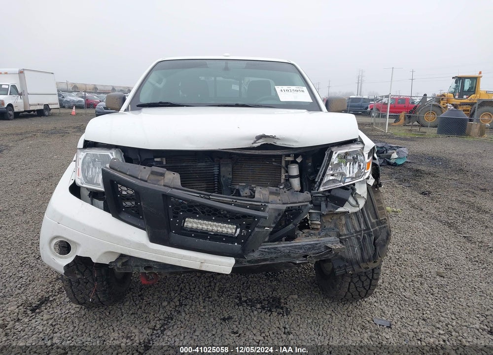 2018 NISSAN FRONTIER SV VIN: 1N6AD0EVXJN700073