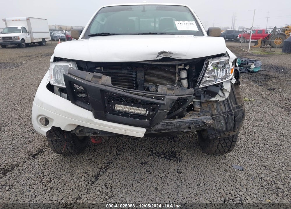 2018 NISSAN FRONTIER SV VIN: 1N6AD0EVXJN700073