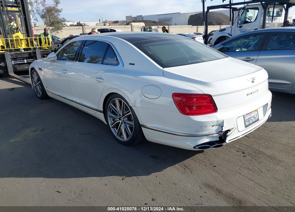 2022 BENTLEY FLYING SPUR HYBRID VIN: SCBBR6ZG5NC096248
