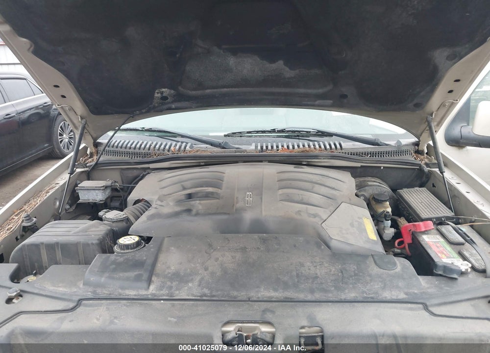 2004 LINCOLN AVIATOR VIN: 5LMEU88H84ZJ16110