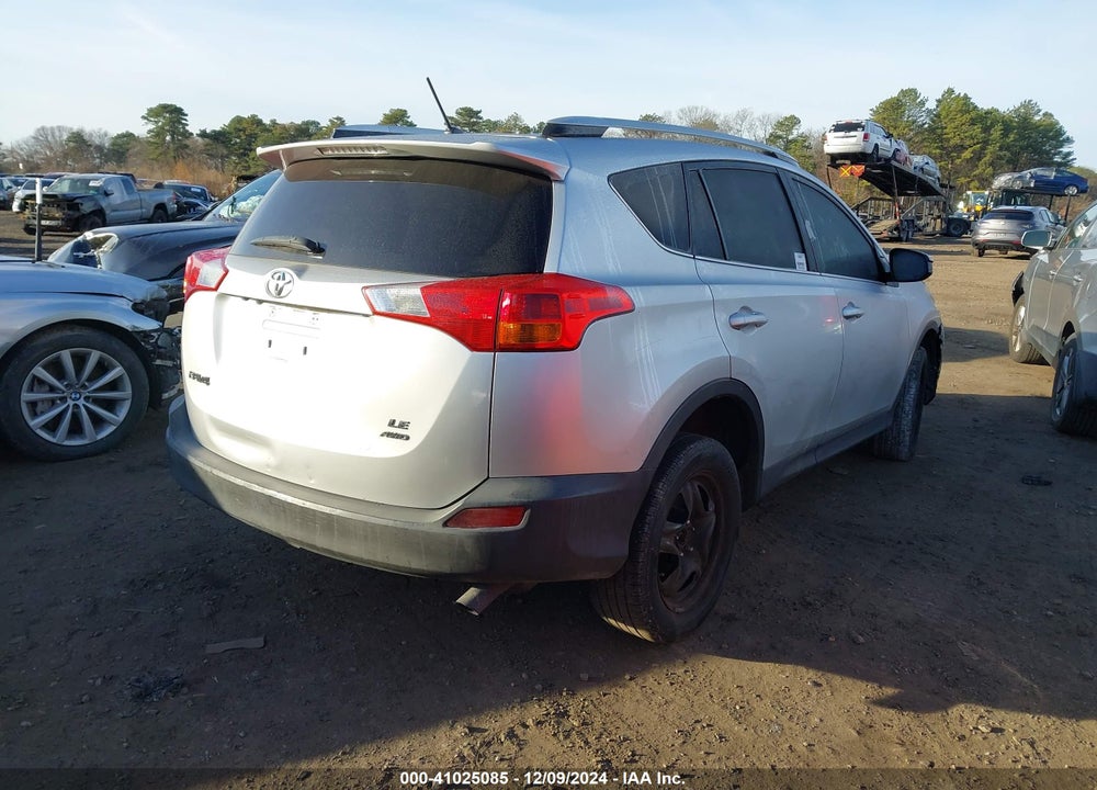 2015 TOYOTA RAV4 LE VIN: 2T3BFREV5FW337638