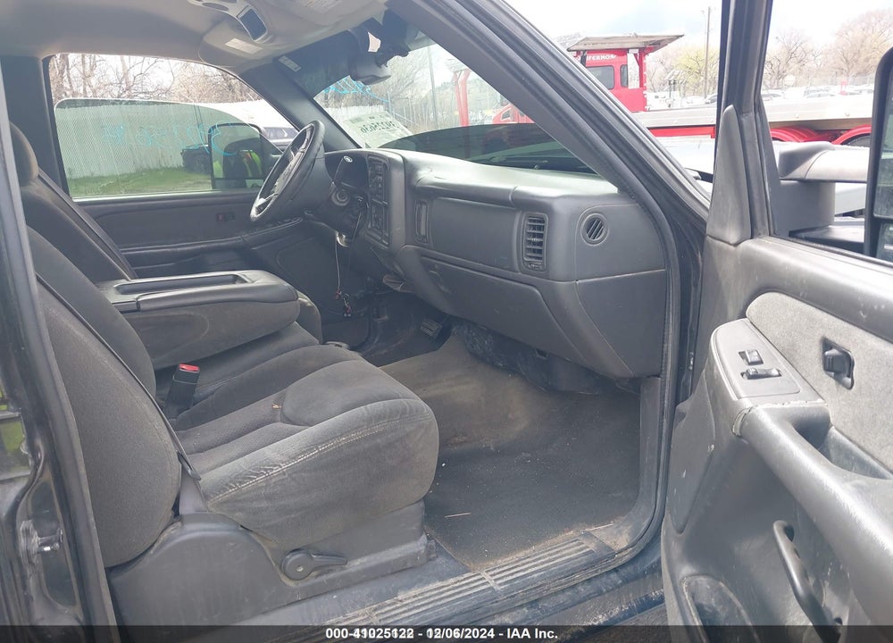 2003 CHEVROLET SILVERADO 2500HD VIN: 1GCHK23123F121689