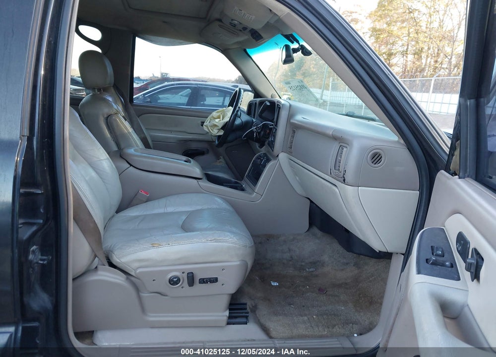 2003 CHEVROLET TAHOE LT VIN: 1GNEC13Z53J127457