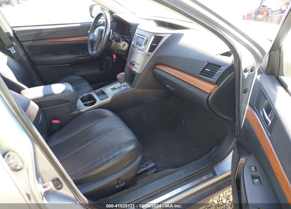 2014 SUBARU OUTBACK 2.5I LIMITED VIN: 4S4BRCLC7E3319774