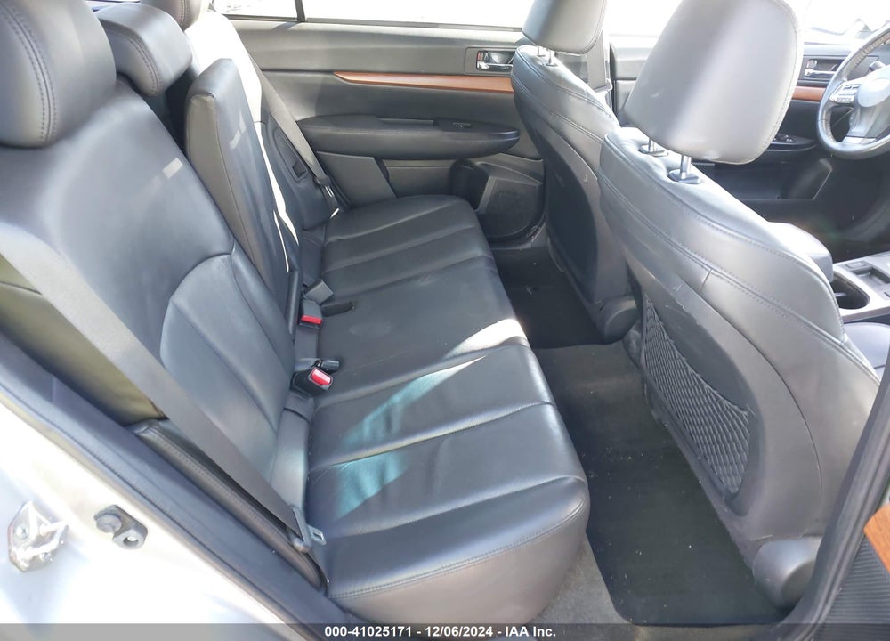 2014 SUBARU OUTBACK 2.5I LIMITED VIN: 4S4BRCLC7E3319774