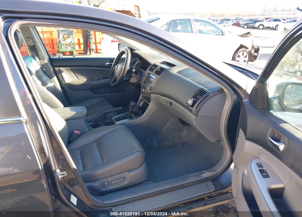 2004 HONDA ACCORD 3.0 EX VIN: 1HGCM66874A058030