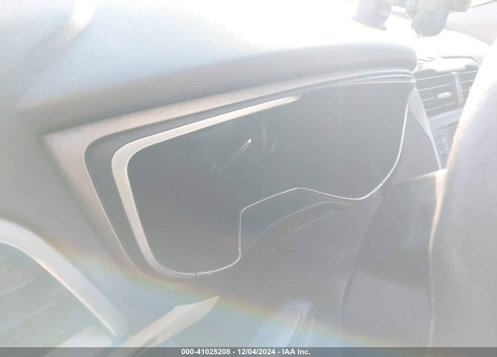 2015 FORD FUSION HYBRID SE VIN: 3FA6P0LUXFR176587