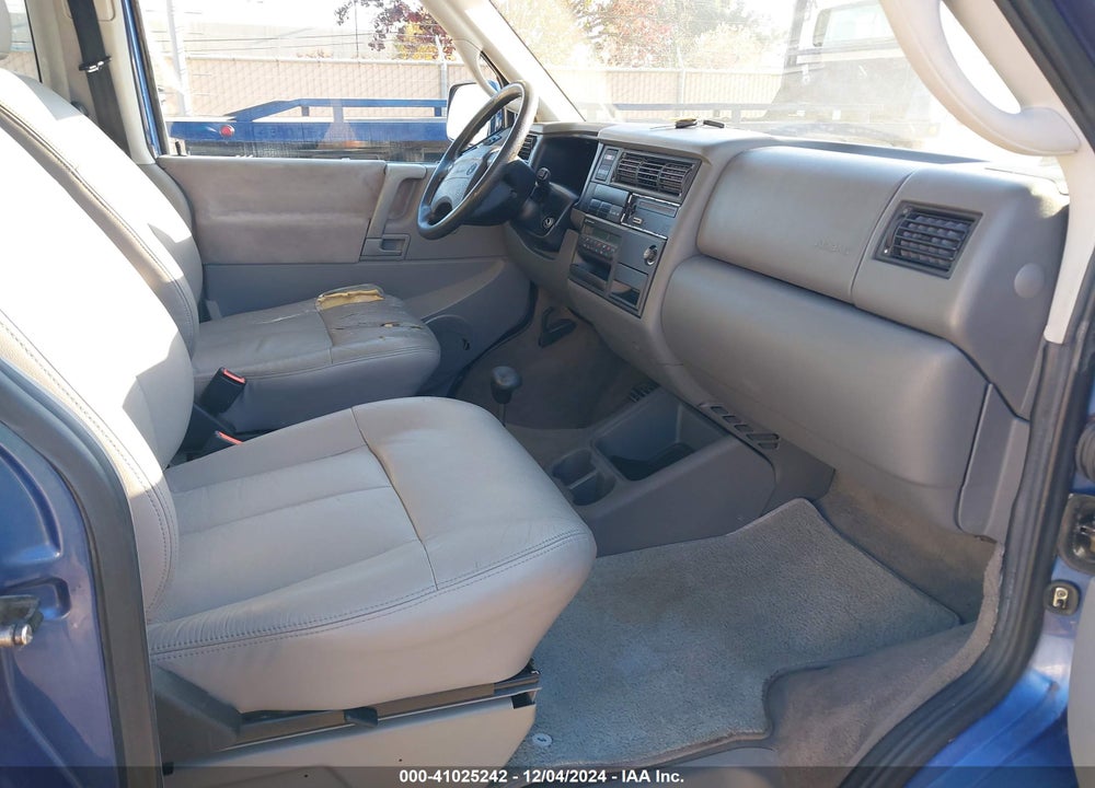 1999 VOLKSWAGEN EUROVAN MV VIN: WV2MH2702XH039584