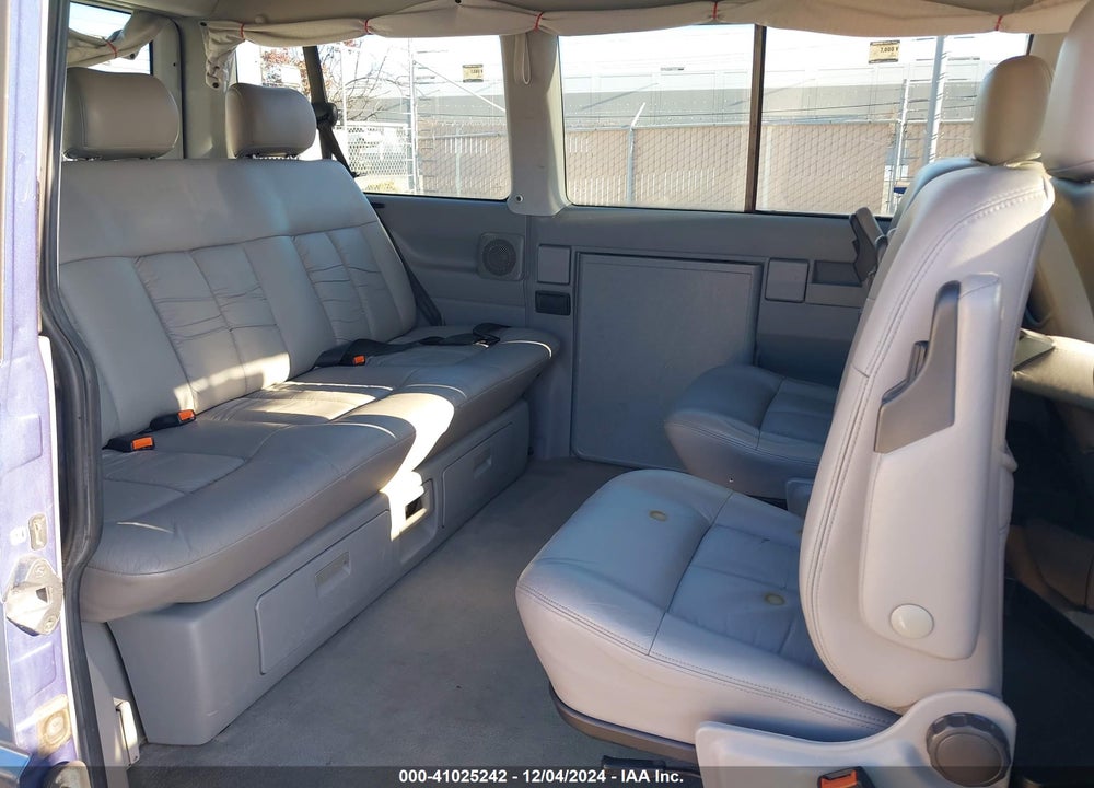 1999 VOLKSWAGEN EUROVAN MV VIN: WV2MH2702XH039584