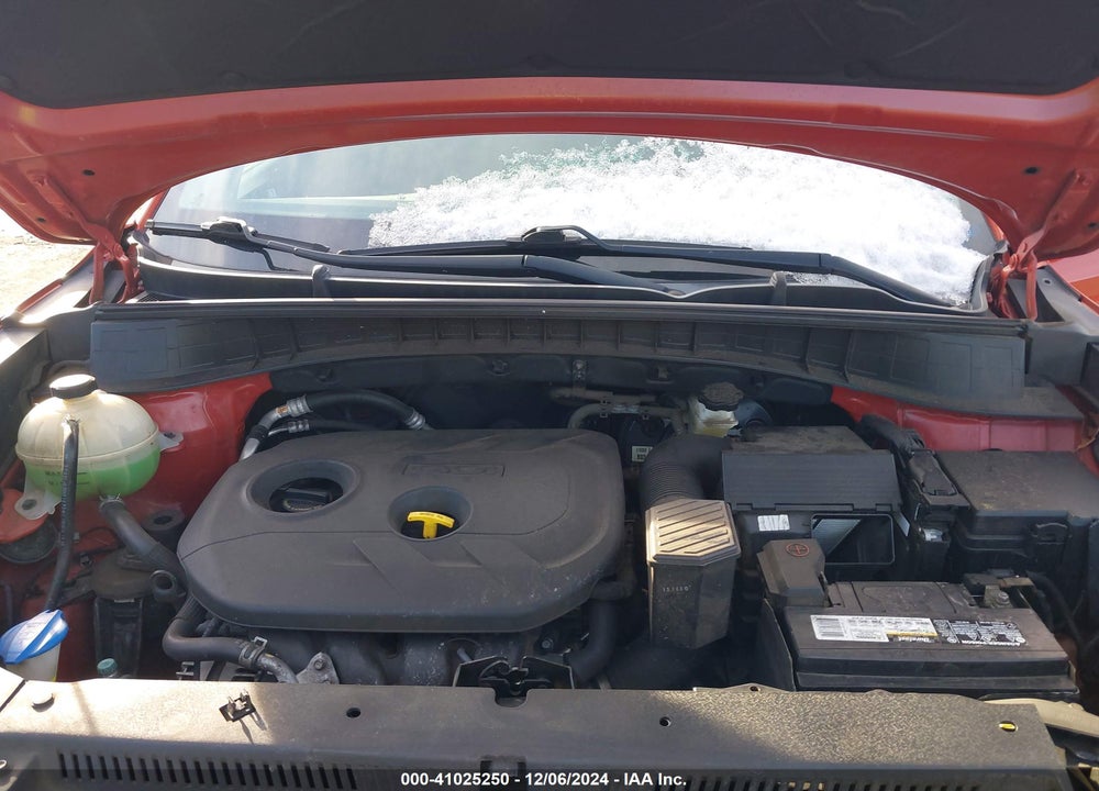 2016 HYUNDAI TUCSON VIN: KM8J33A40GU118255