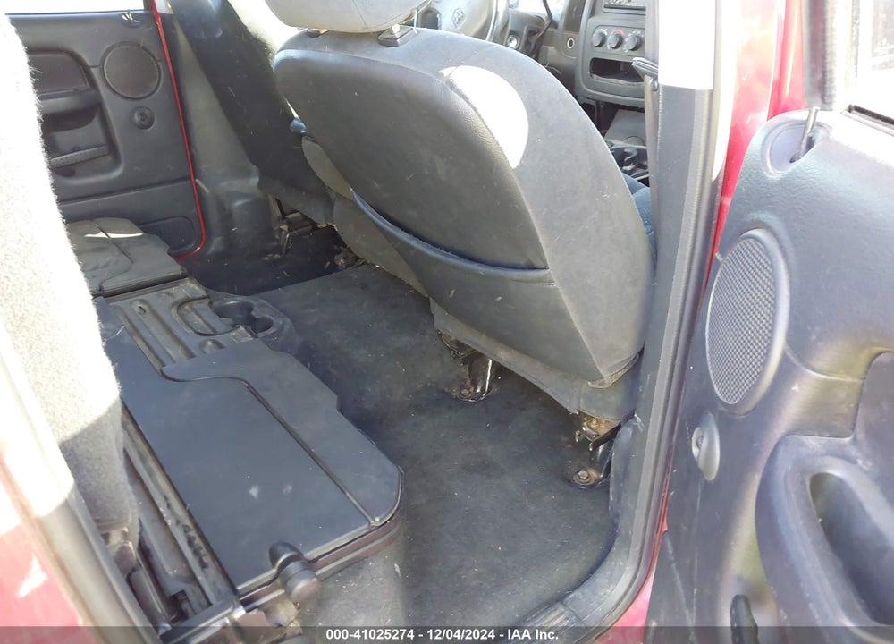2002 DODGE RAM 1500 ST VIN: 3D7HU18N52G135296