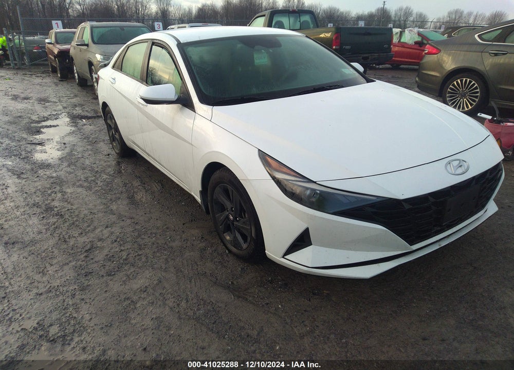 2022 HYUNDAI ELANTRA SEL VIN: 5NPLM4AG0NH063856