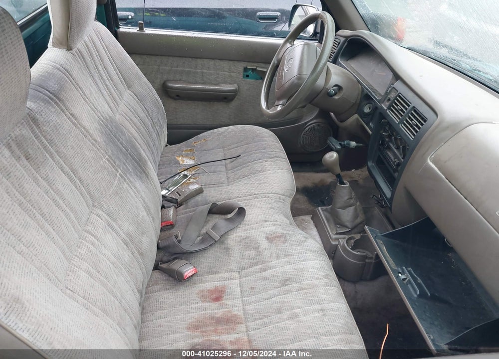 1998 TOYOTA TACOMA VIN: 4TANL42NXWZ025131