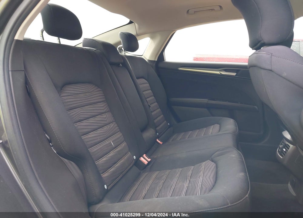 2016 FORD FUSION SE VIN: 3FA6P0H70GR129444